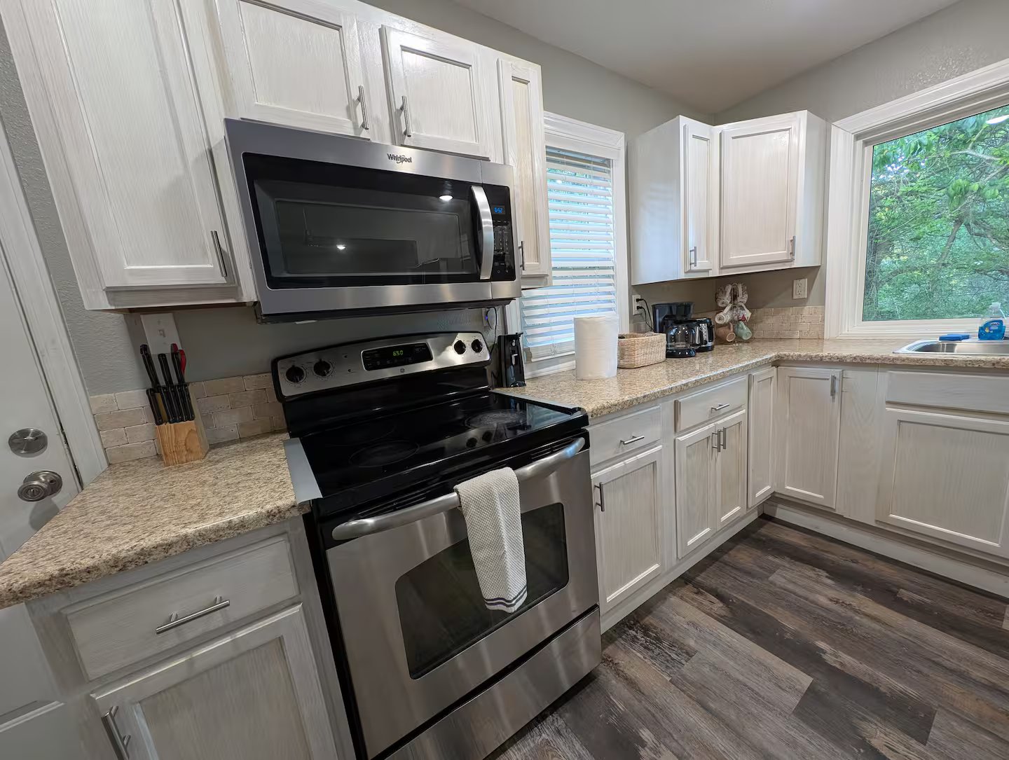 Jonesboro Caraway Home - Image 9